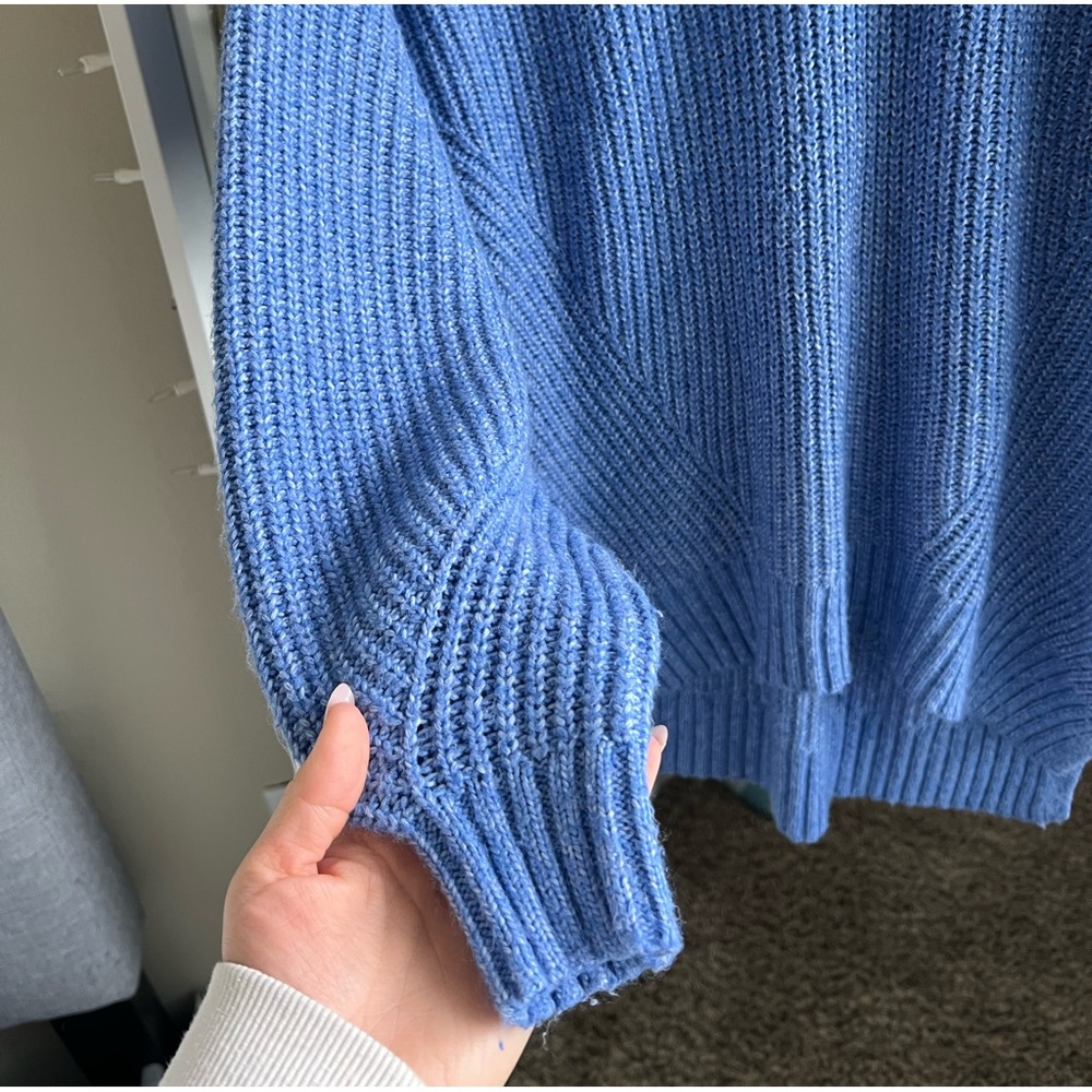 American Eagle Blue Oversized Rib-Knit Women's Sweater - Picture 2 of 4